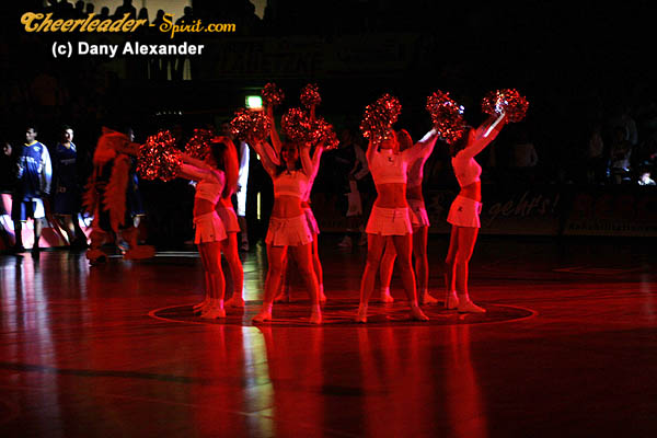 ../Images/Artland Dragons Flames 016.jpg